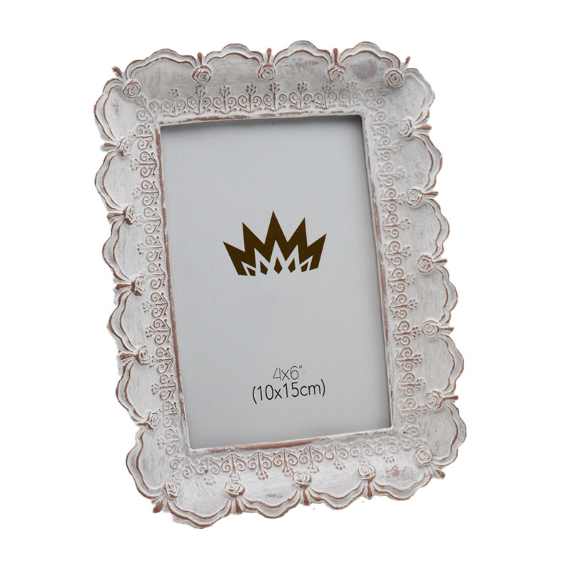 Vintage carved distressed white resin 4×6 photo frame - European palace style crown pattern tabletop